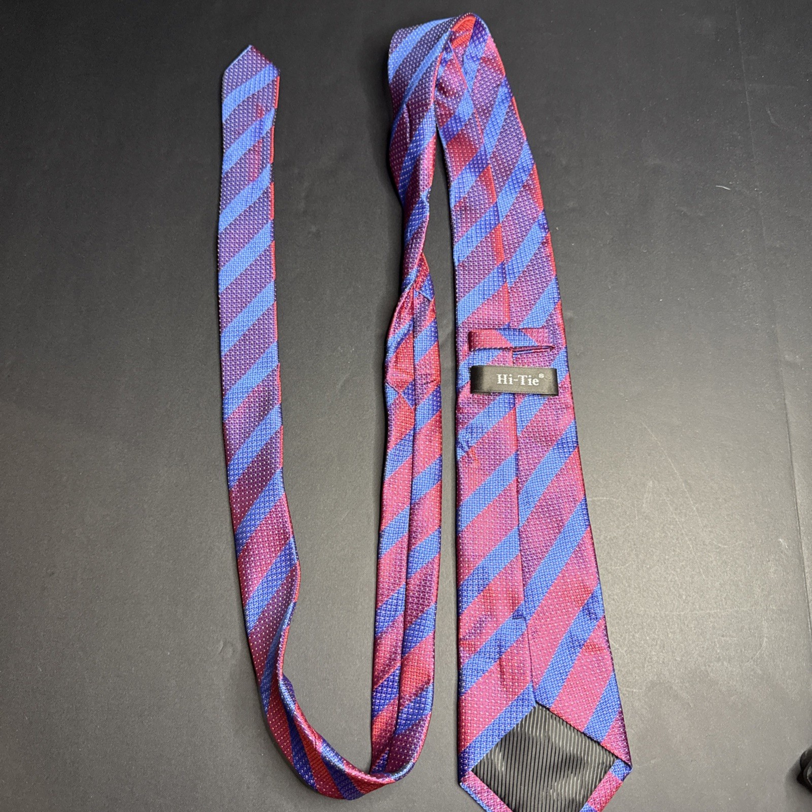 Hi-Tie Men’s Tie -Blue/Red Striped