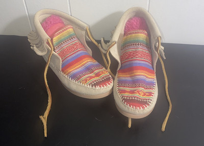 Minnetonka Girls Fringe Lace Up Boots Shoes Size 1 Frisco Ankle Stone