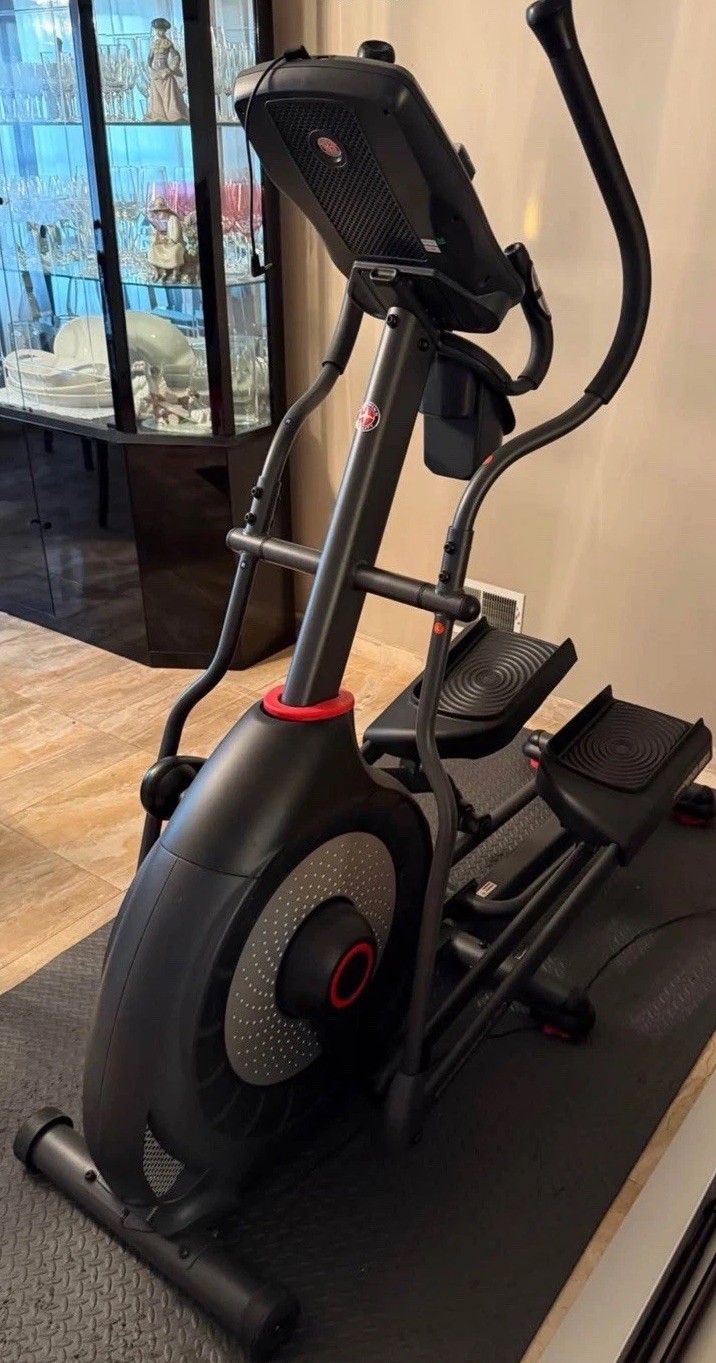Schwinn Precision Path Elliptical Trainer &ndash; Excellent Cond