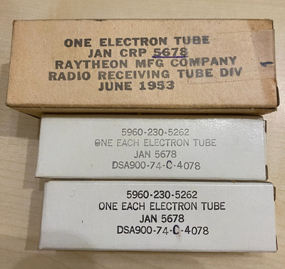 PENTODES 5678 (JAN) - SUBMINIATUR - RAYTHEON - NOS - NEU