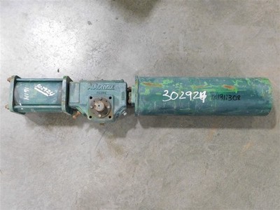 USED Flowserve Automax Pneumatic Actuator 2'' Shaft Dia. 0.5'' x 2'' Keyway