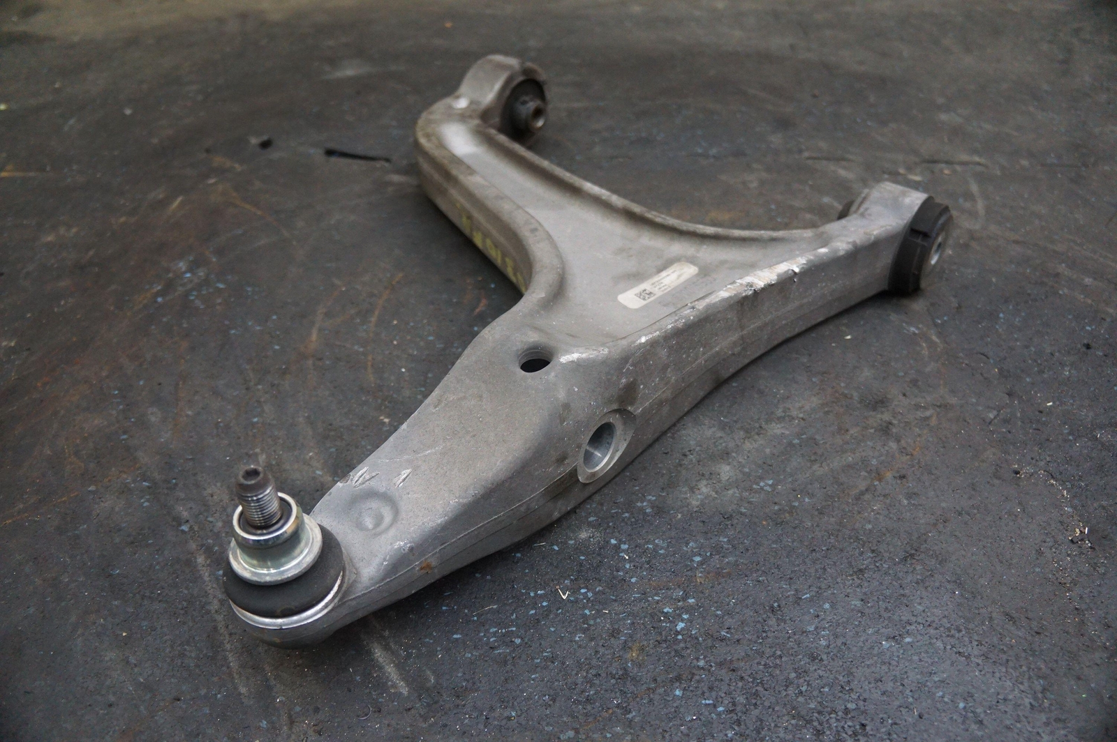 Front Right Lower Control Arm 670107801 Oem Maserati Quattroporte 2013-16 *NOTE*