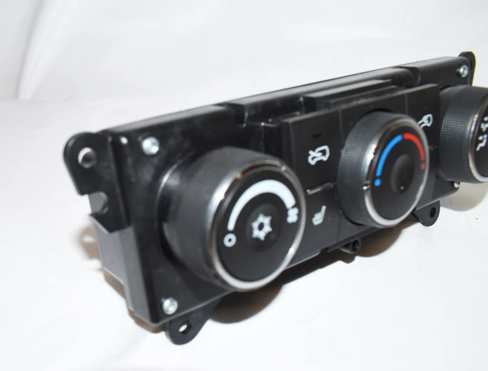 07-09 Pontiac Torrent AC control de temperatura clima con asientos delanteros E1M11 Foto 3 de 4