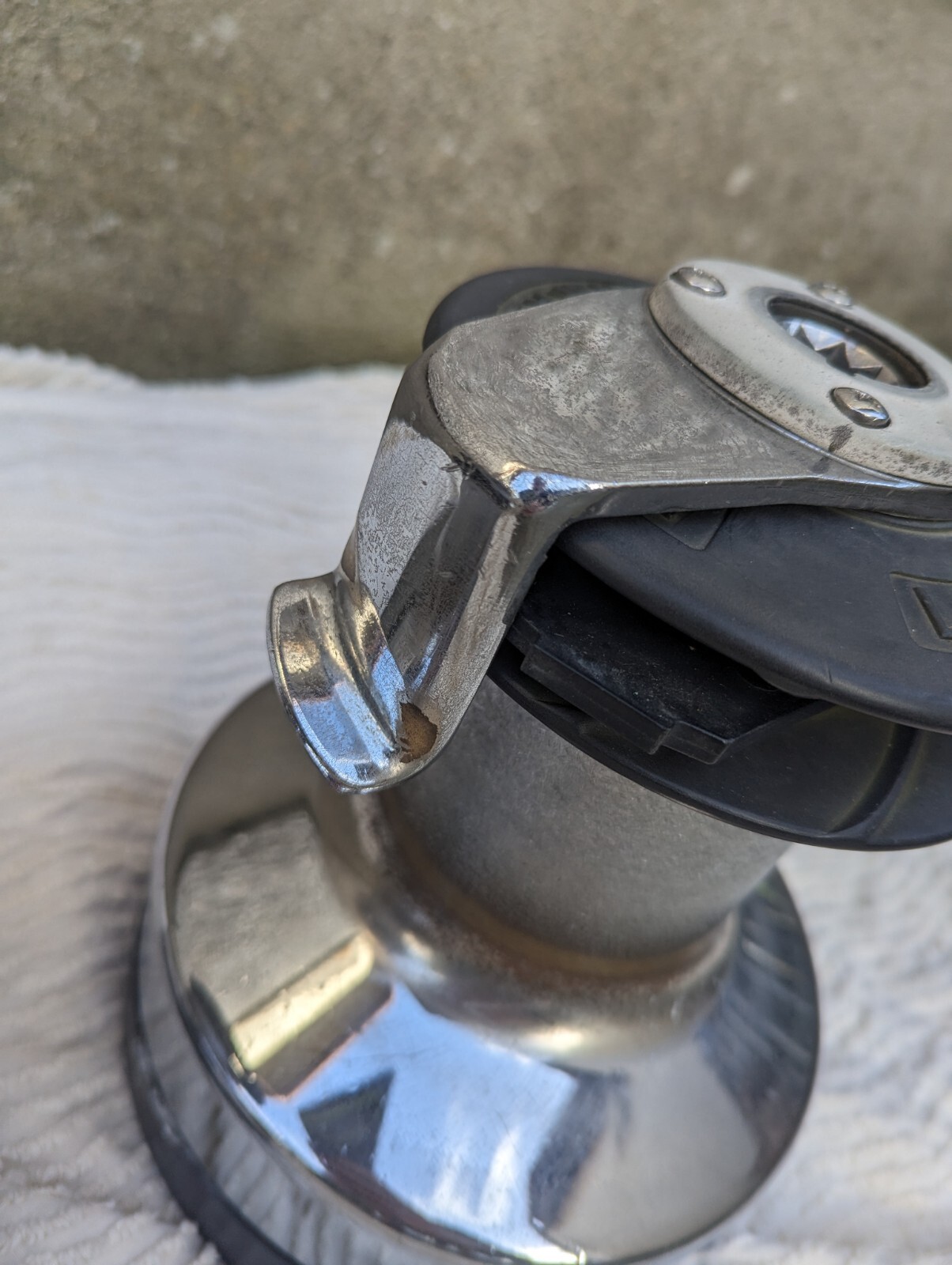 Lewmar 52 Self tailing winches eBay