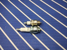 New Early Chev V8 307 327 350 Shorty Spark Plugs 8 x SPLITFIRE -replaces BP6S