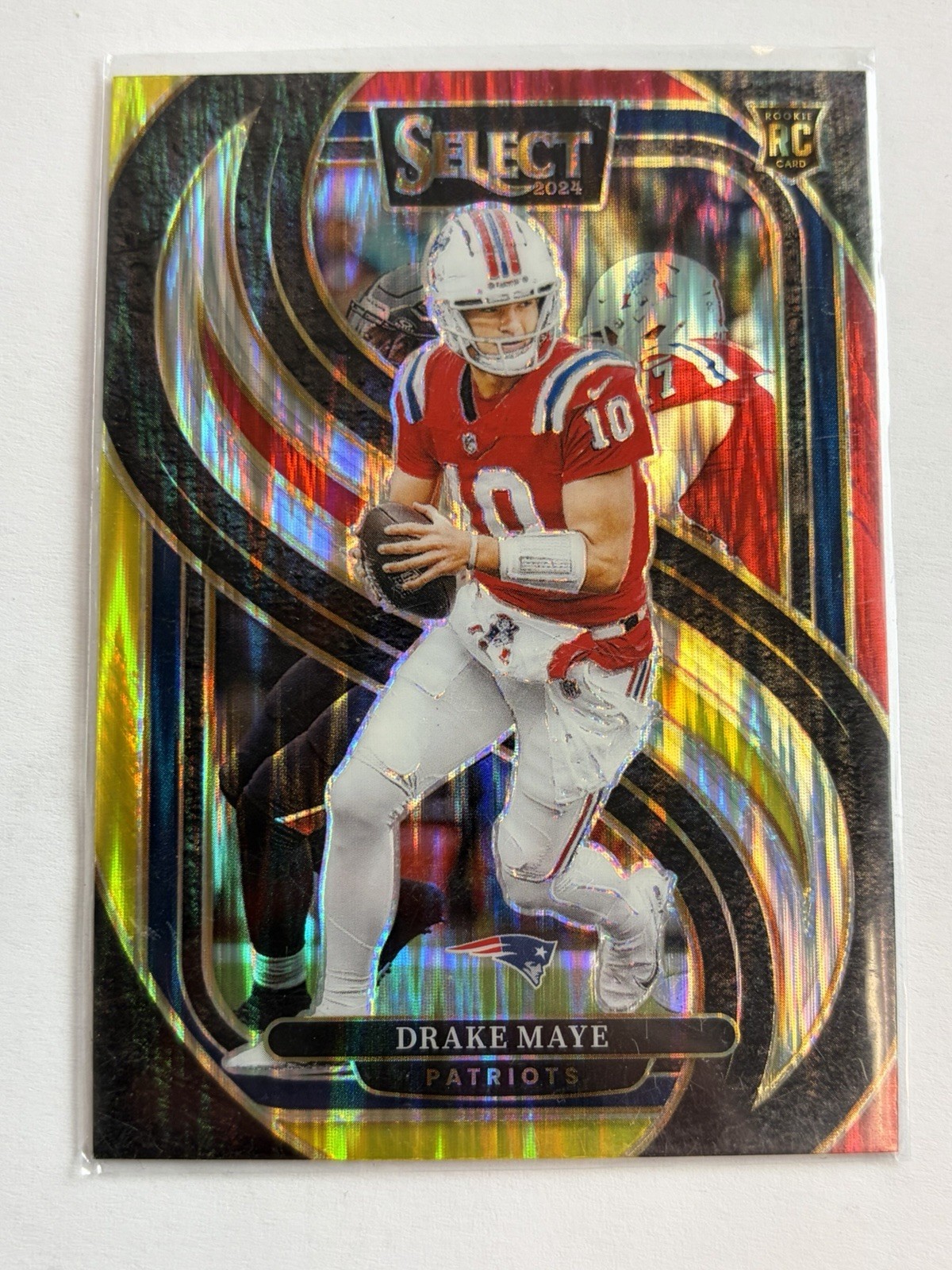 Drake Maye #113 (RC) Red/Yellow Shock Prizm Premier Level 2024 Select