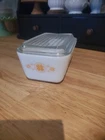 Vintage Pyrex Town & Country Refrigerator Dish 502  1 1/2 pint With Lid