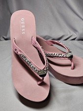 NEW WOMEN'S GUESS Pink FLIP FLOPS PLATFORM WEDGE Silver CHAIN SWING 8 Rhineston