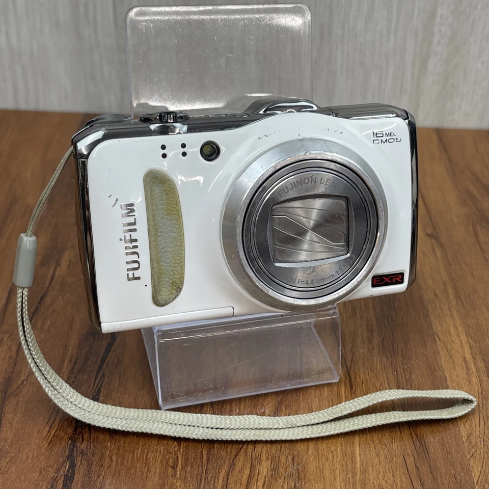 Fujifilm FinePix F500EXR 16.0MP Digital Camera With Charger & SD Card - Tested, photo 4 of 5