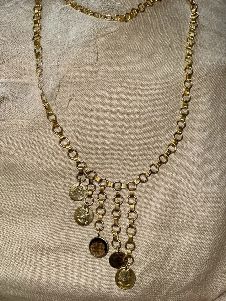Collar Julie Vos Colgantes Monedas Oro y Vidrio Marrón Ahumado Chapado 24k RETIRADO Foto 2 de 4