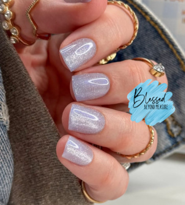 Red Aspen Press On Nails   Bernadette Loves Bluebells   Short Square   Blue