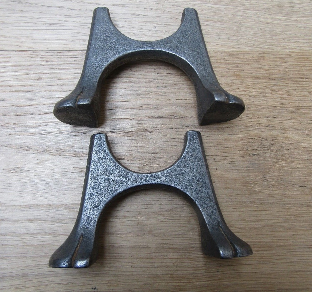 Victorian Vintage Old style Rustic Cast iron feet Support reclaimed ...