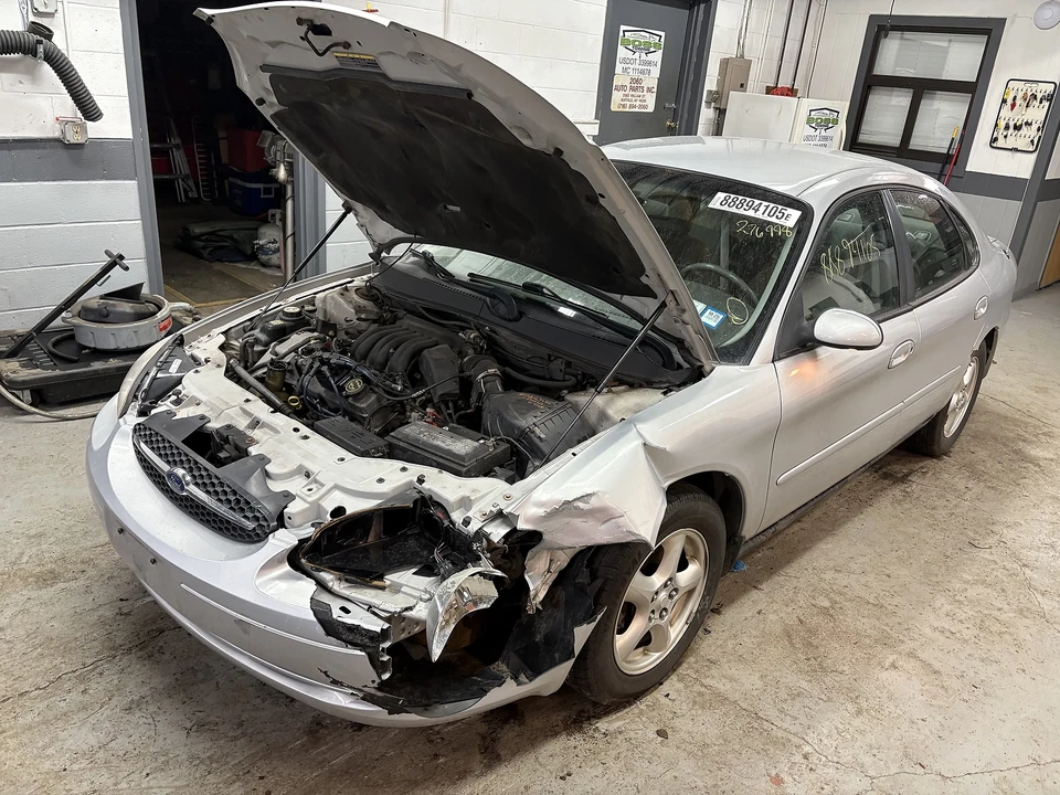 Used Left Engine Cooling Fan Motor fits: 2002 Ford Taurus Fan Assembly Left Grad Foto 4 de 4