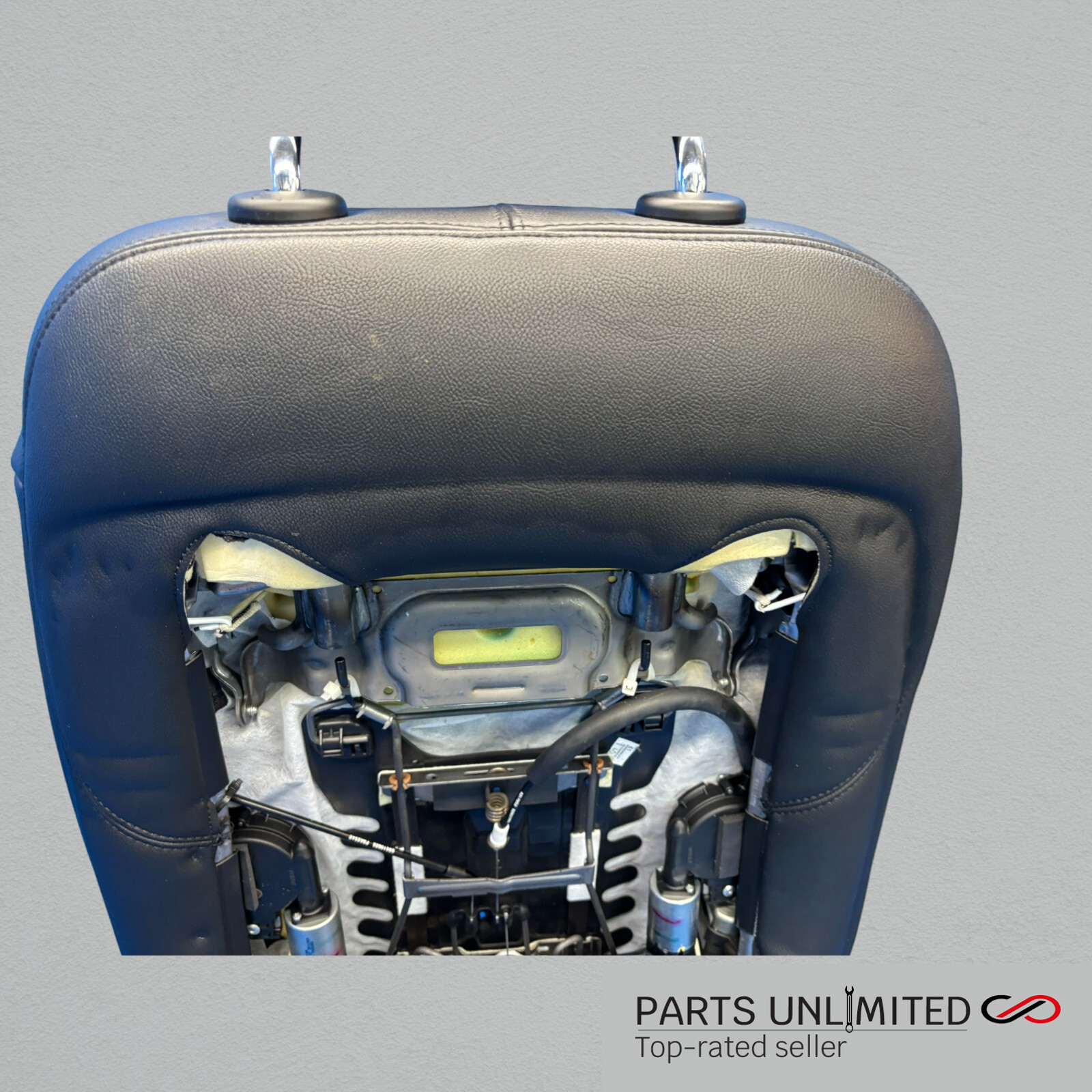 14-17 Maserati Ghibli M157 OEM Front Right Passenger seat back lean & headrest