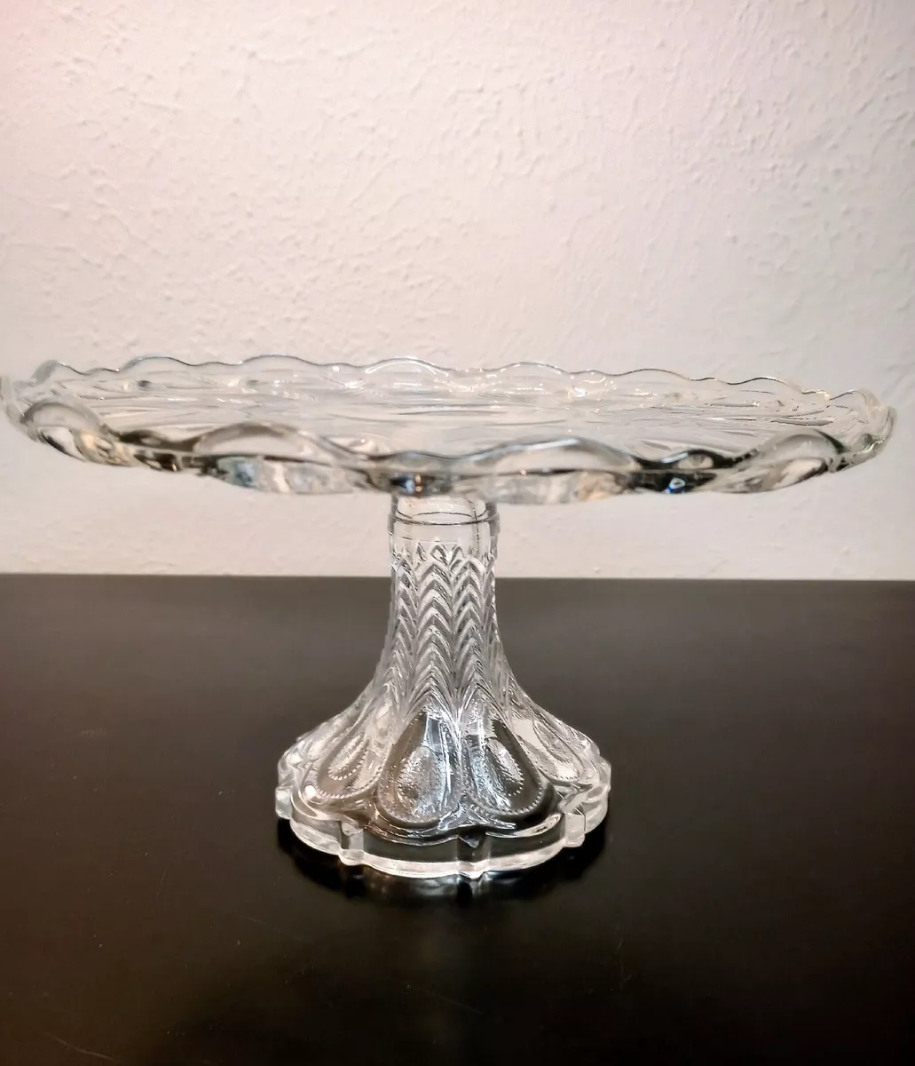 Vintage glass cake clearance stand