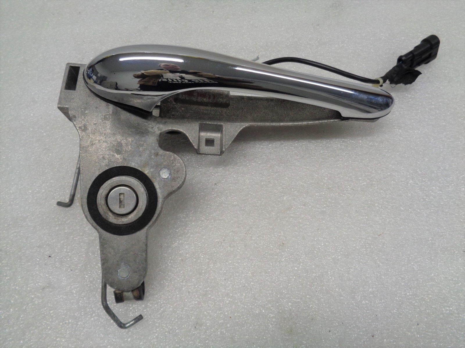 05-08 Maserati Quattroporte Front Right Exterior Door Handle OEM AK2209239