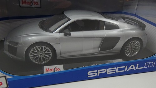 Maisto Silver Audi R8 V10 Plus 1:18 Scale Special Ed #36213 Die Cast Metal - Picture 3 of 9
