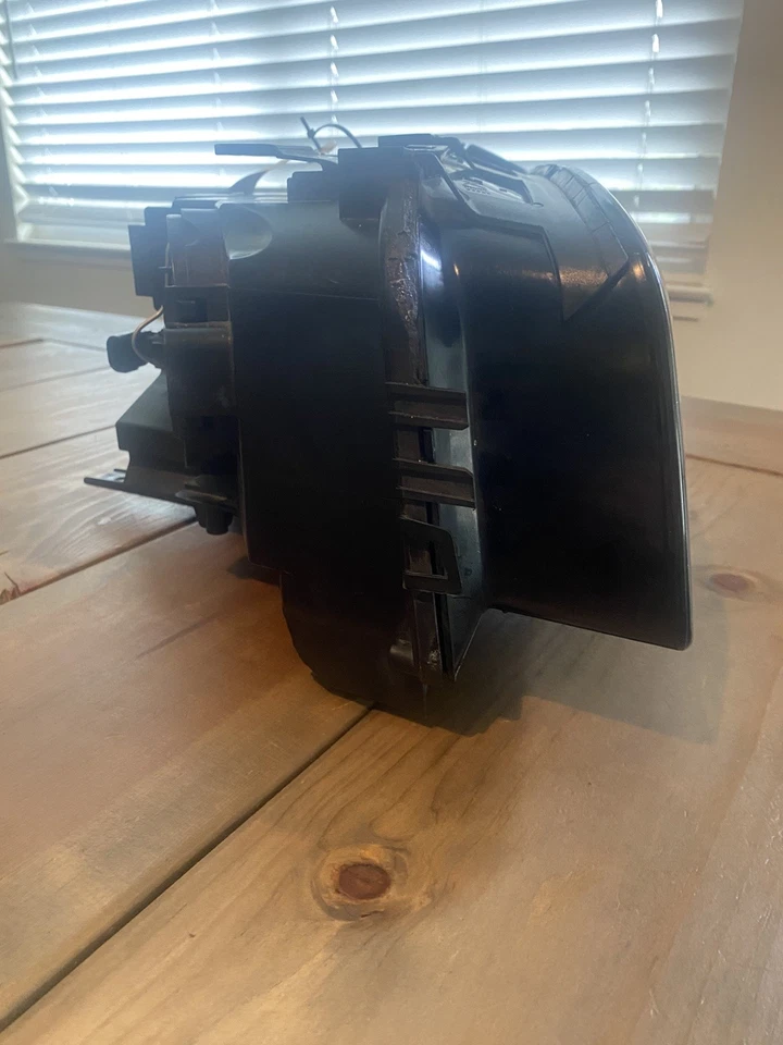 2006-2009 BMW X3 3.0Si E83LCI ~ FAROL ESQUERDO ~ XENÔNIO ~ 63123456043 ~ PEÇA DE FABRICANTE DE EQUIPAMENTO ORIGINAL - Imagem 4 de 4