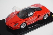 1:43 KYOSHO 05001RK Ferrari Enzo Red/Carbon Roof model car