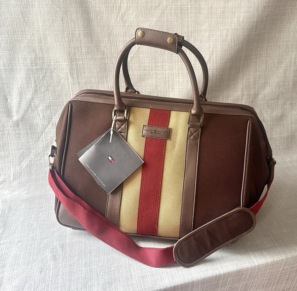 Tommy Hilfiger 复古 Colorblock Weekender 行李袋 带肩带 — 第 3/4 张图片