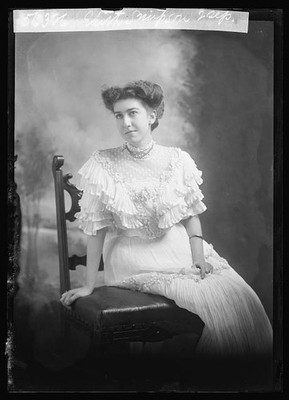 Photo:Simpson, Edith