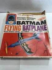 Remco BATMAN FLYING BATPLANE  1966. Never Assembled.