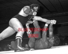DUTCH MANTELL VS DON MURACO WRESTLER 8 X 10 WRESTLING PHOTO NWA