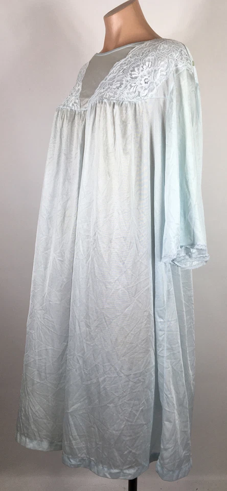 Vintage USA Made Nancy King Lingerie Long Robe Size M/L Light Blue Nylon - Image 3 of 4