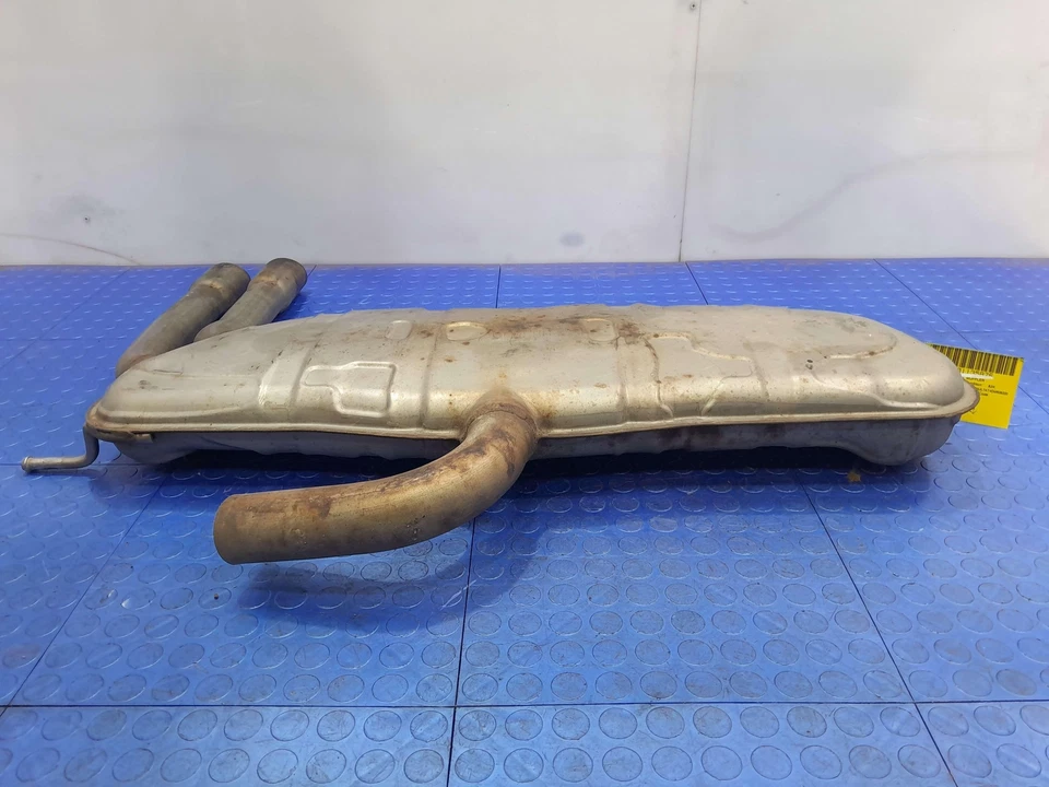 2013 Volkswagen Beetle TDI Diesel Rear Exhaust Muffler Genuine OEM 5C5253181C - Image 2 of 4