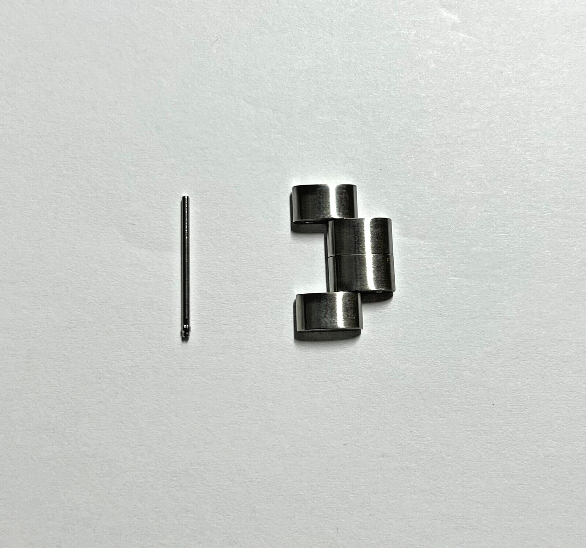 Original Hamilton Watch Link Fits Band Bracelet Clasp # H605705110