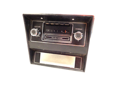 1971 1972 1973 FORD MUSTANG MACH 1 GRANDE AM 8-TRACK W/KNOBS & BEZEL ORIG FOMOCO