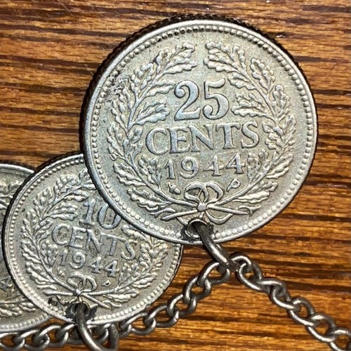 Vintage 1944 Silver Charm Bracelet 25 & 10 Cent Coins Netherlands Dutch WWII - Picture 6 of 7