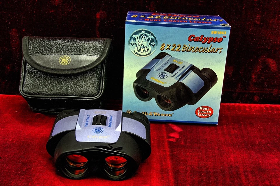 SALE Factory NEW Smith & Wesson 8x22 CALYPSO Binoculars BIRDING, HUNTING, SPORTS - Image 2 of 4