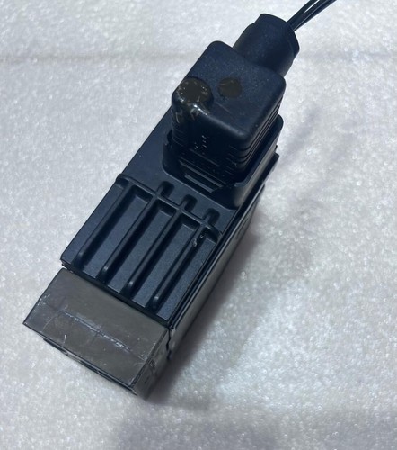 SAUER DANFOSS 157B4218 PVEO 24VDC VALVE PROPORTIONAL - Picture 3 of 8