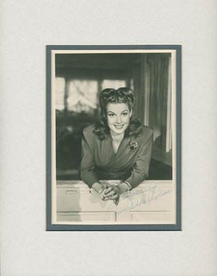 ANN ''THE OOMPH GIRL'' SHERIDAN - AUTOGRAPHED SIGNED PHOTOGRAPH