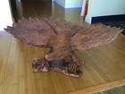 VINTAGE HAND CARVED REAL WOODEN LARGE BEAUTIFUL OPEN WING EAGLE SCULPTURE — photo 3