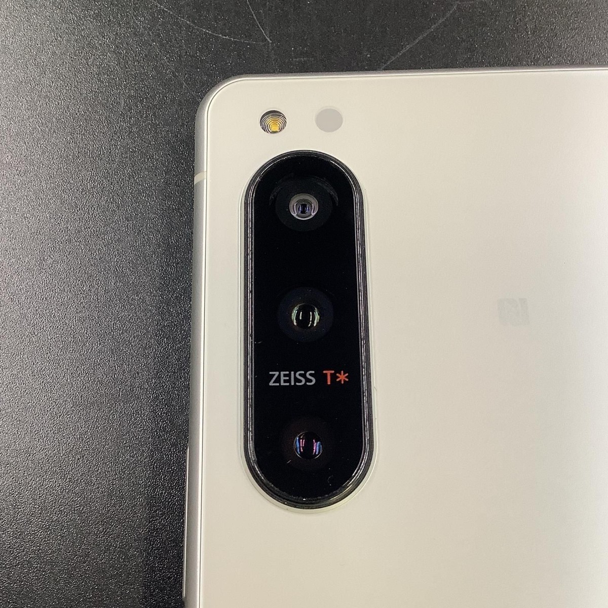 Mint] Sony Xperia 5 IV A204SO White 128GB 8GB SIM Free Unlocked