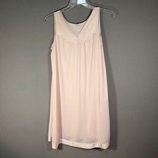 Vintage Vanity Fair Pink Floral Embroidered V-Neck Nightgown M Nightie Gown