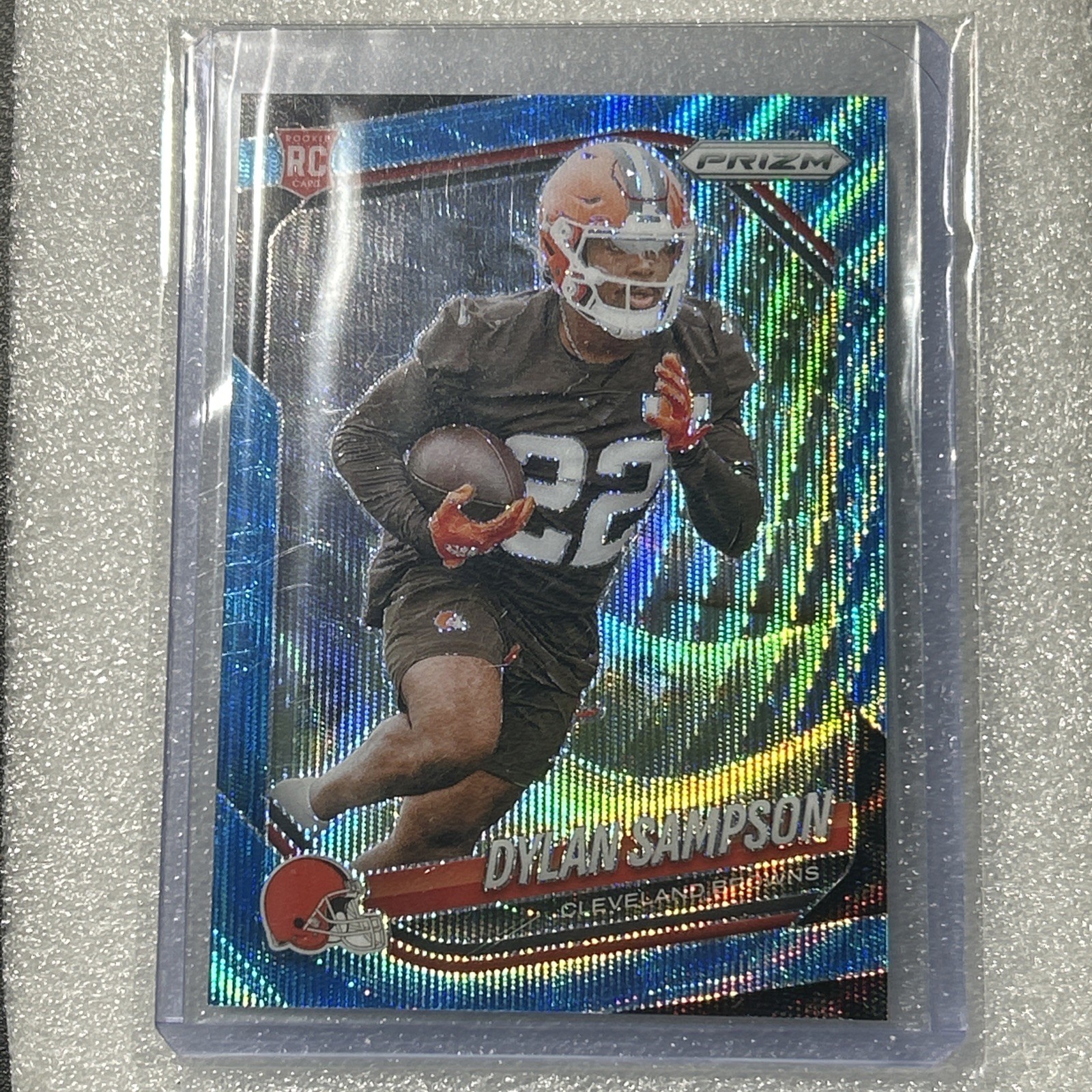 2025 Panini Prizm - Rookies Dylan Sampson #365 Blue Wave Prizm /230 (RC)