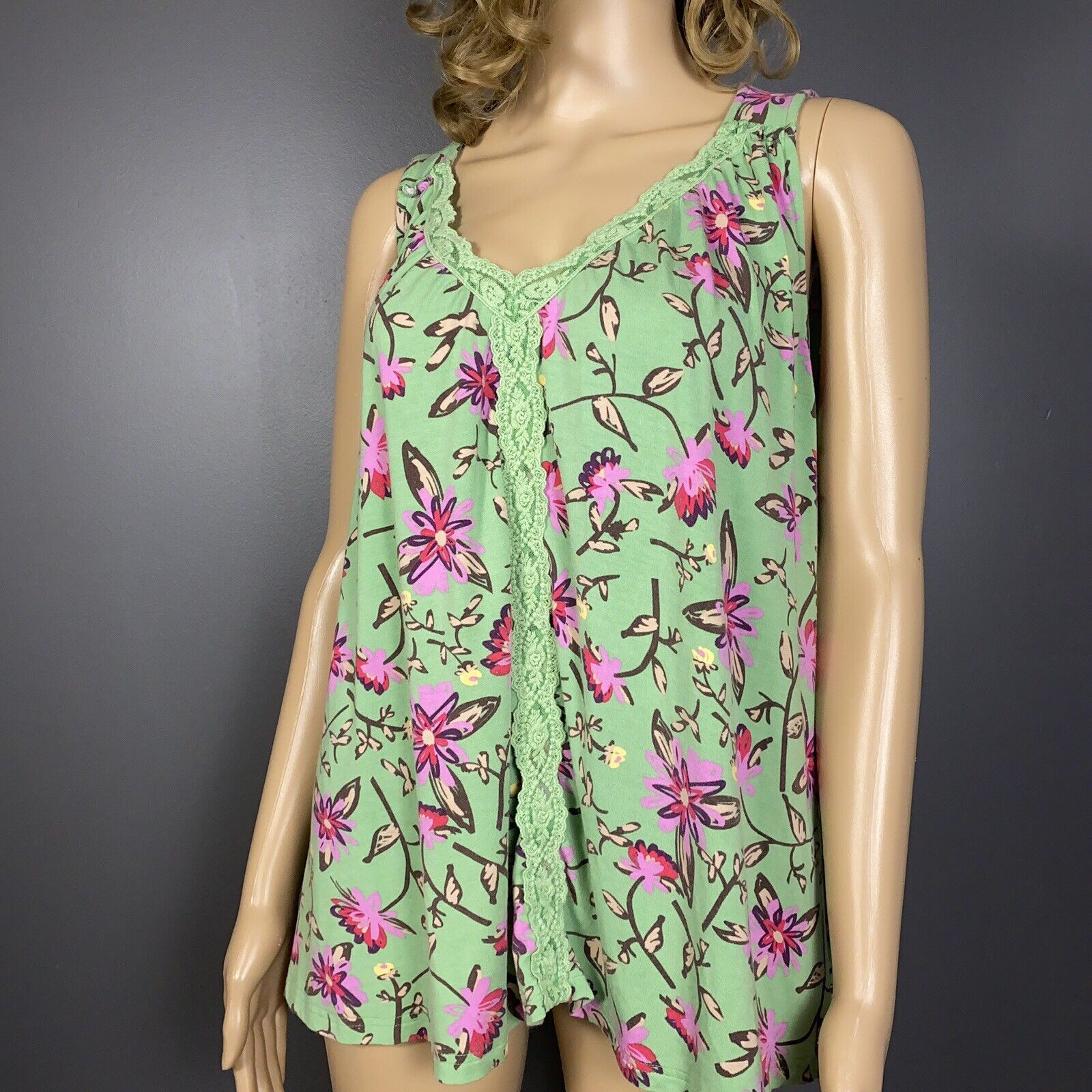 Matilda Jane Women's Medium Weekend Away Swing Tank Floral Lace Top Green