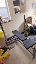 Heavy Duty Weightlifting Bench