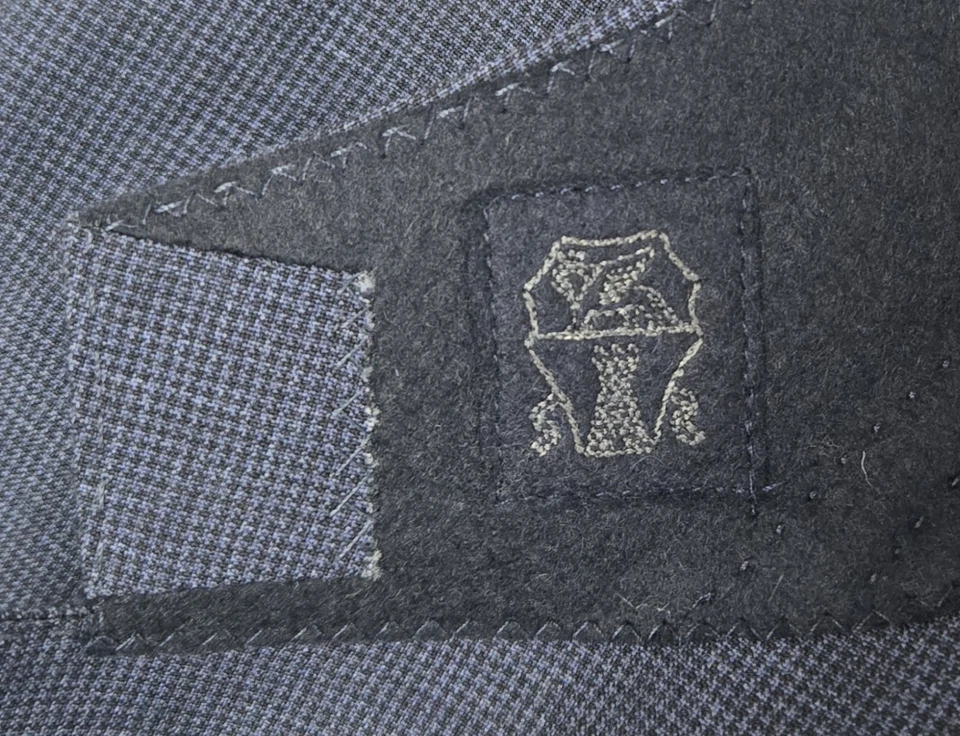 Brunello Cucinelli Micro-Houndstooth Navy Blue Blazer 3/2 Roll Size 56 IT Short - Image 3 of 4