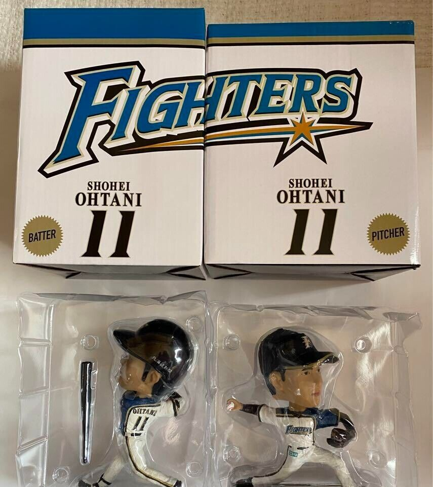 Shohei Ohtani Bobbleheads Set of 2 Batter & Pitcher Nippon Shohei Ohtani Bobbleheads Set of 2 Batter & Pitcher Nippon