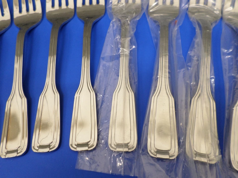 8 - Tenedores de ensalada cubiertos de acero inoxidable 18/0 Retroneu TRIDENT brillante contorno Japón Foto 2 de 4