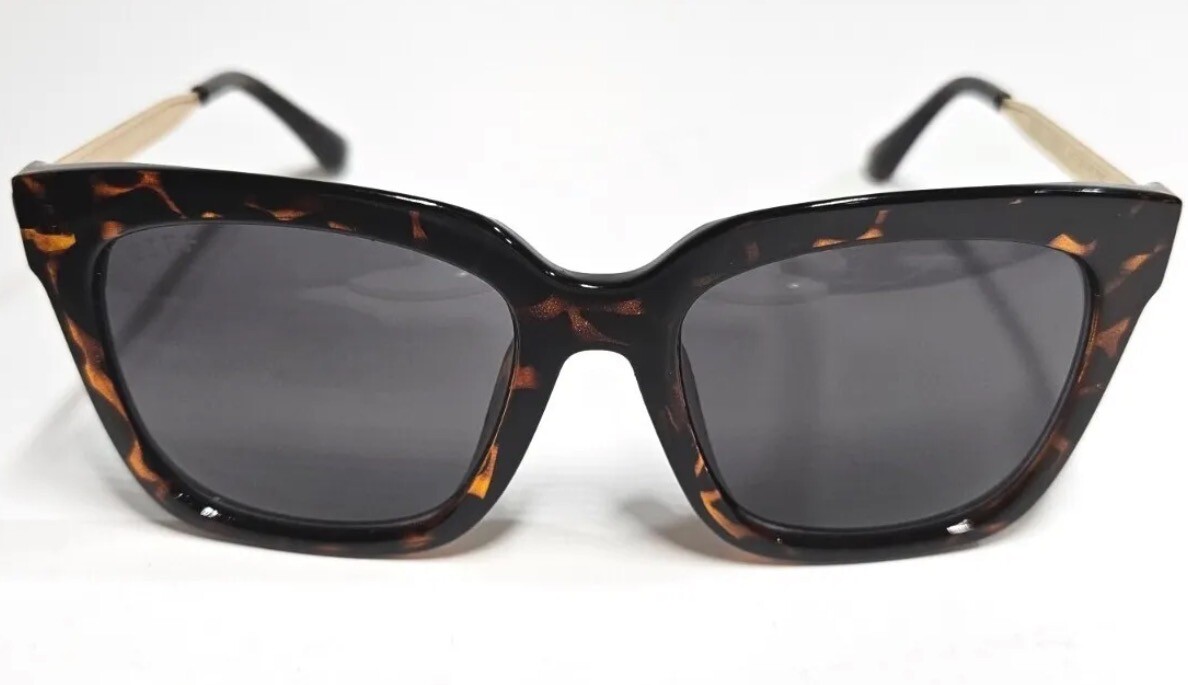 DIFF Girl’s Sunglasses Bella Gold Tortoise TO-GR25 DIFF Bella Tortoise Polarized Womens Sunglasses - Oversized  main image 4