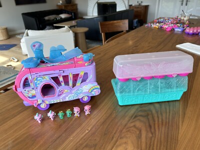 Hatchimals CollEGGtibles Transforming Camper Play set 2 Cartons And 6 Figures