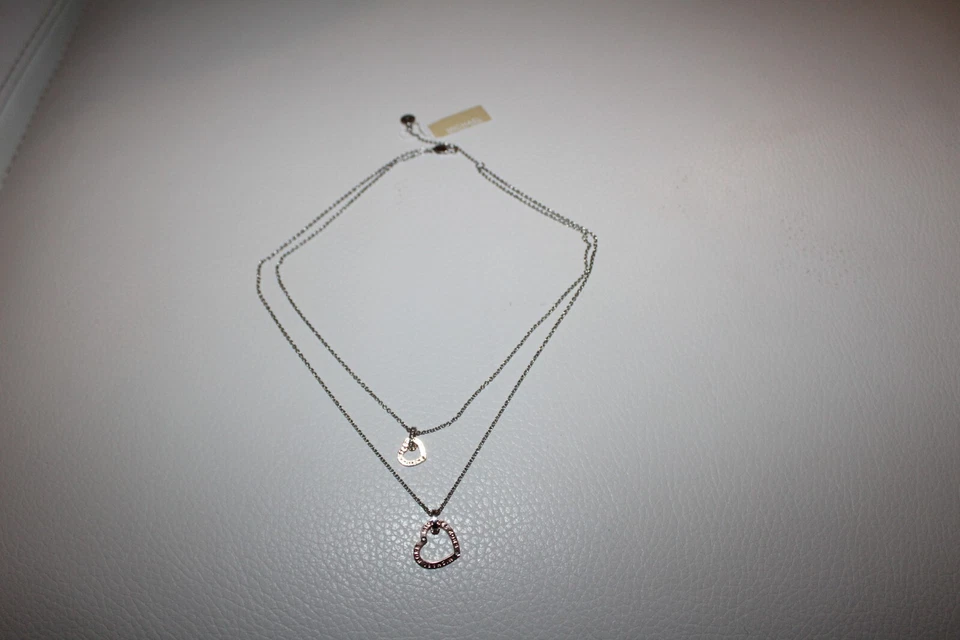 NUEVO CON ETIQUETAS COLLAR CORAZÓN DOBLE CAPA MICHAEL KORS TONO PLATA ORO ROSA $115