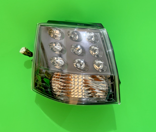 2007- 2013 OEM Genuine Mitsubishi Outlander LH Passenger LED Tail Light - 第 2/4 張圖片