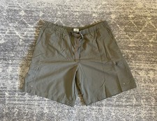 Columbia Mens L Shorts Outdoor Green Belted Zip Pocket EUC B9