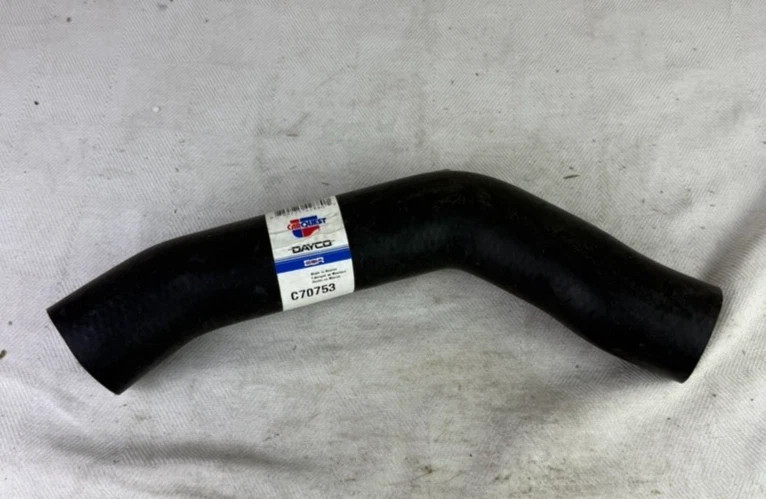 Manguera de refrigerante del radiador Dayco C70753 se adapta a; Ford F-100, F-150, F-250, F-350 71-75 Foto 2 de 3